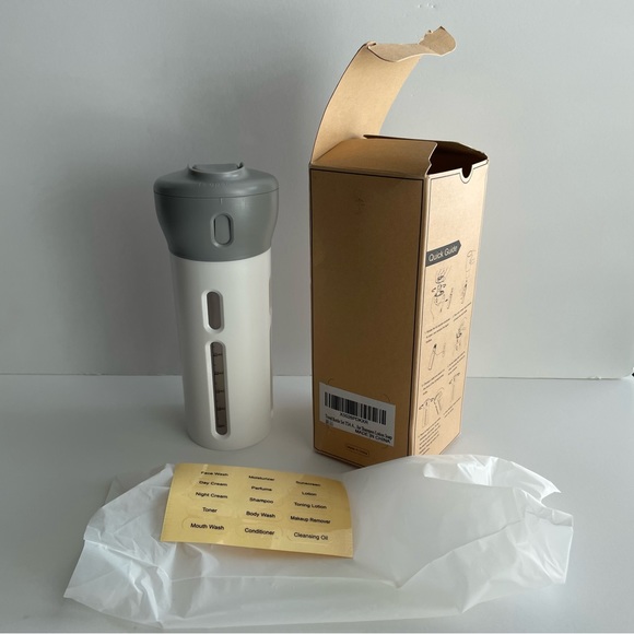 🆕 SmartTravel bottle set, 4-in-1 bottle perfect for travel - Picture 2 of 9